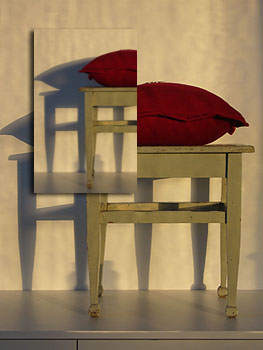 Fotografie roter Stuhl mit Schatten und Schere